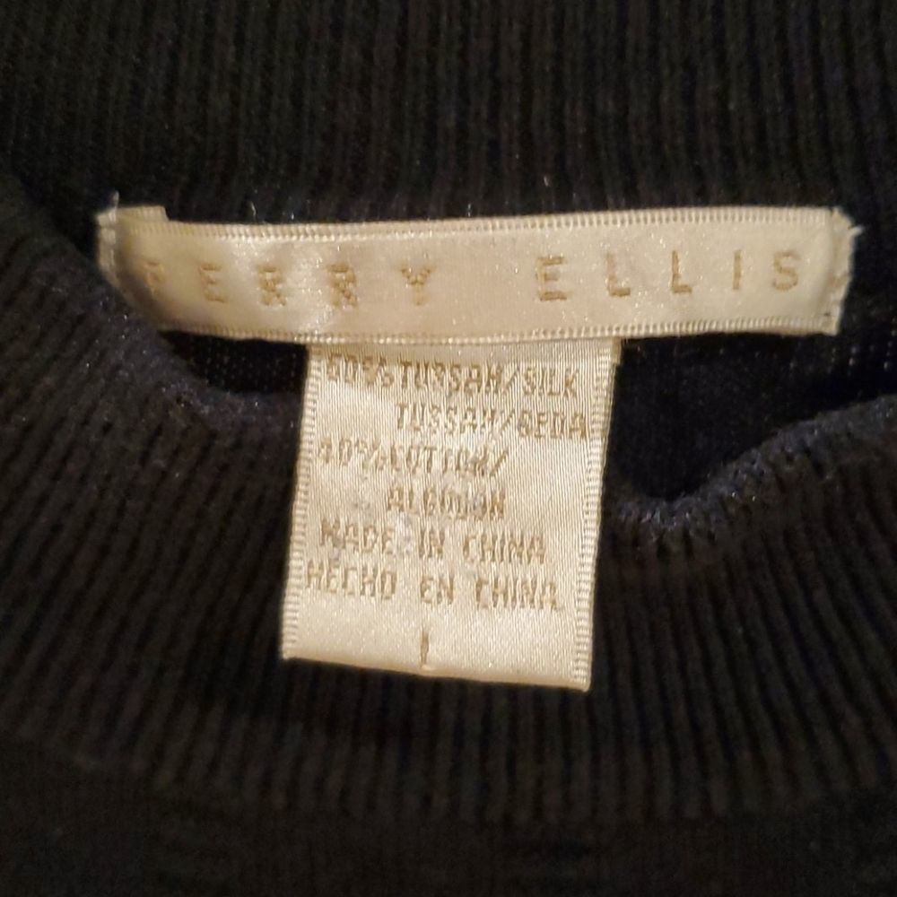 Perry Ellis Sweater - Picture 3 of 3